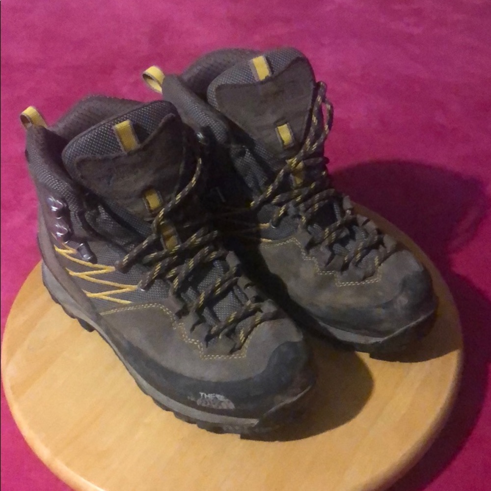 NORTH FACE hiking boots 7